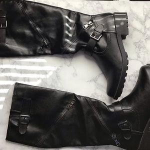 NWOT Women’s sz 10,Mossimo brand-knee high black boots w/buckles